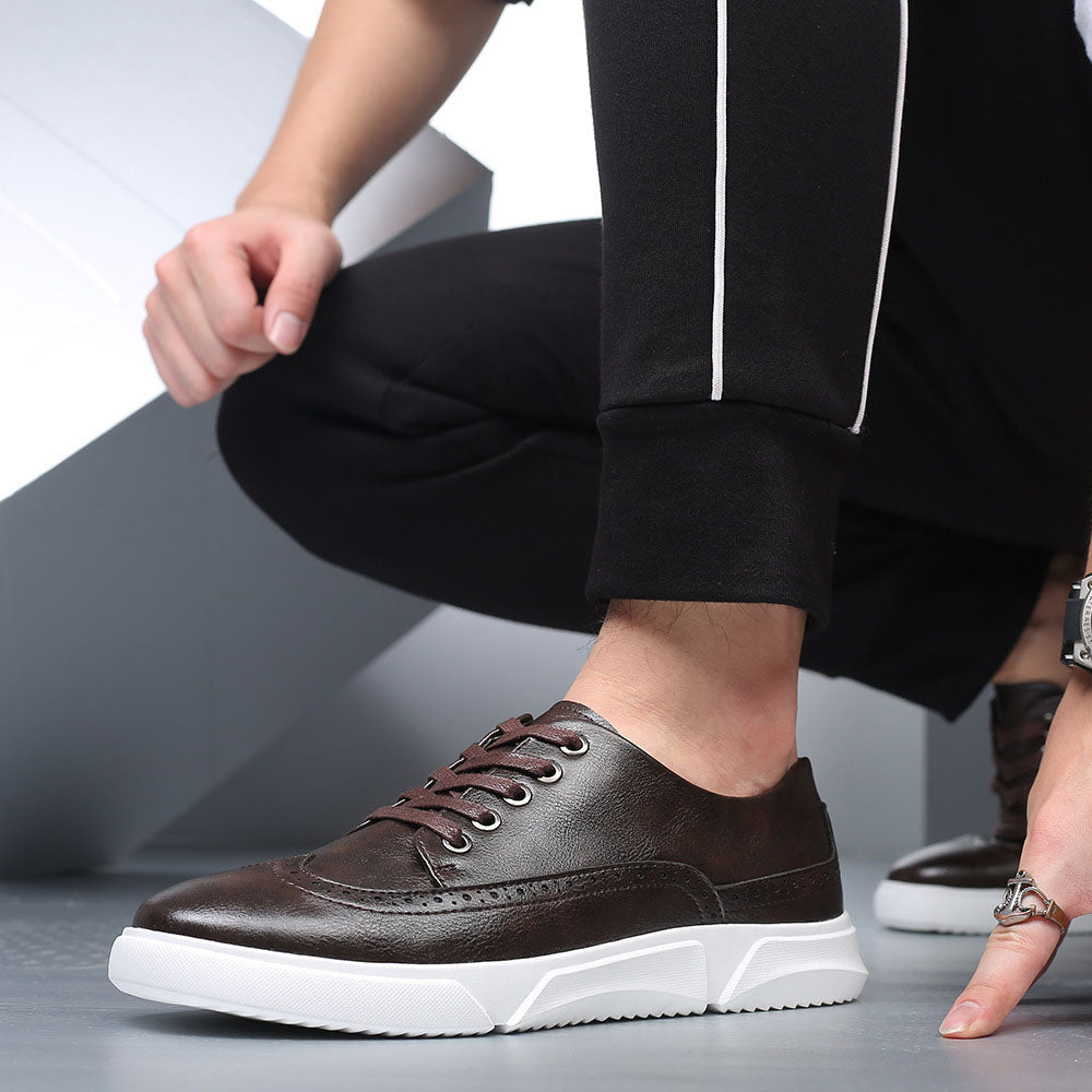 Adrián Brogue Detail Sneakers